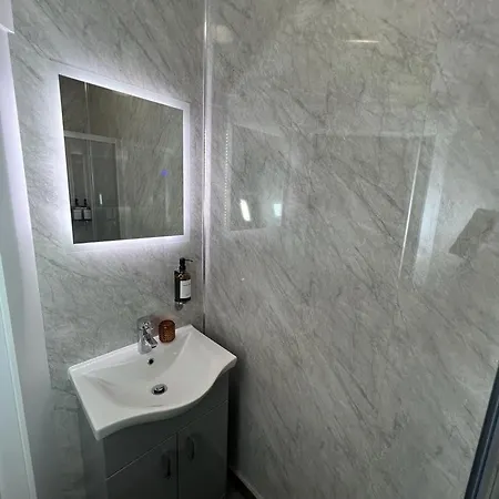 No 6 Lansdowne Apartment Portrush Room photo