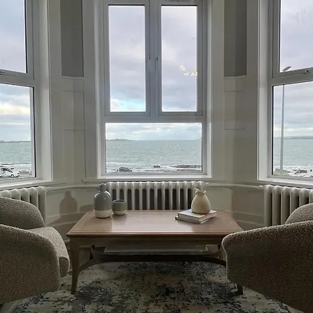 No 6 Lansdowne Apartment Portrush Room photo