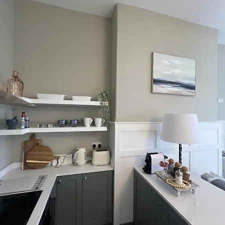 No 6 Lansdowne Apartment Portrush Room photo