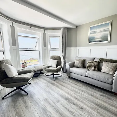No 6 Lansdowne Apartment Portrush Room photo